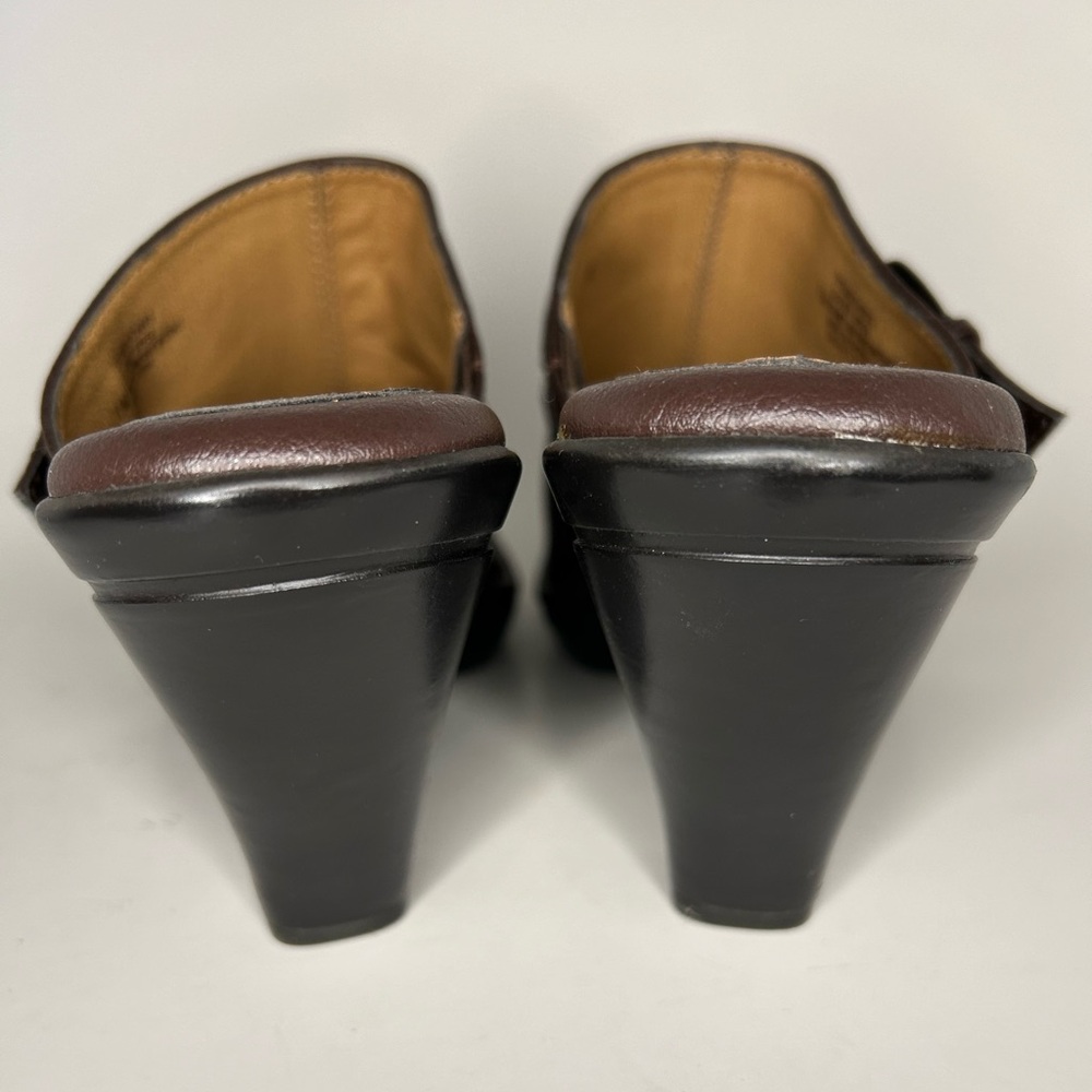 Eurosoft Leather Studded Brown Slip On Clog Size 7.5 - Picture 8 of 10